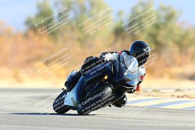 media/Jan-08-2022-SoCal Trackdays (Sat) [[1ec2777125]]/Turn 7 (1035am)/